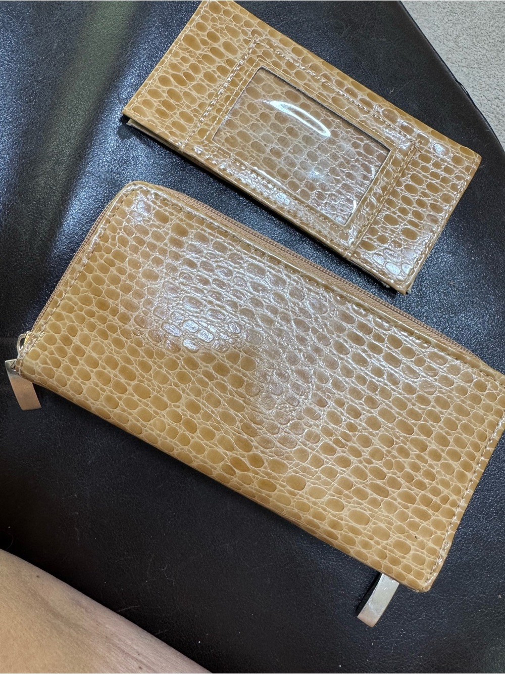 Croc-Embossed Zip Wallet and Card Holder - Tan